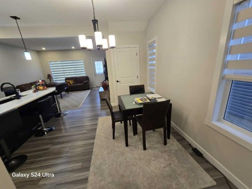 1509 Bayview Point Sw, Airdrie, AB - Indoor Photo Showing Dining Room