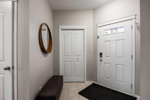526 New Brighton Drive Se, Calgary, AB - Indoor Photo Showing Other Room