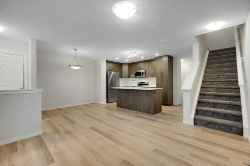 1465 148 Avenue Nw, Calgary, AB - Indoor Photo Showing Kitchen