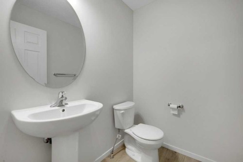 1465 148 Avenue Nw, Calgary, AB - Indoor Photo Showing Bathroom