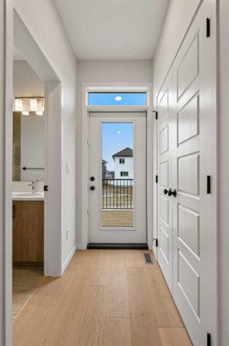 117 Bridgeport Gate, Chestermere, AB - Indoor Photo Showing Other Room