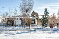 8248 5 Street SW Calgary, AB T2V 1C5