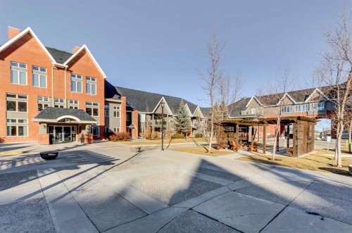 413-15 Everstone Drive Sw, Calgary, AB - Outdoor With Facade