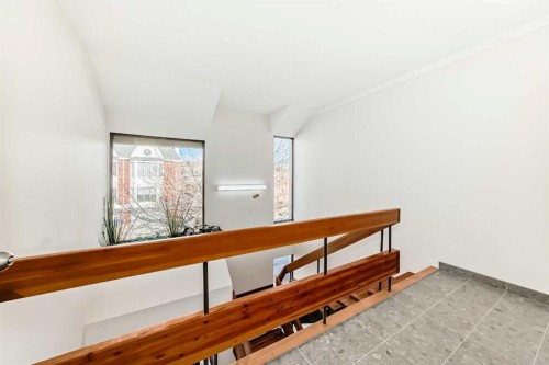 200-2139 4 Avenue Nw, Calgary, AB 