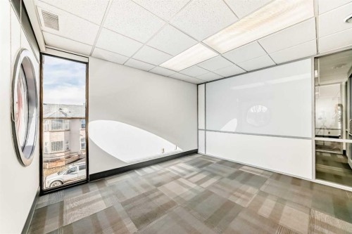 200-2139 4 Avenue Nw, Calgary, AB 