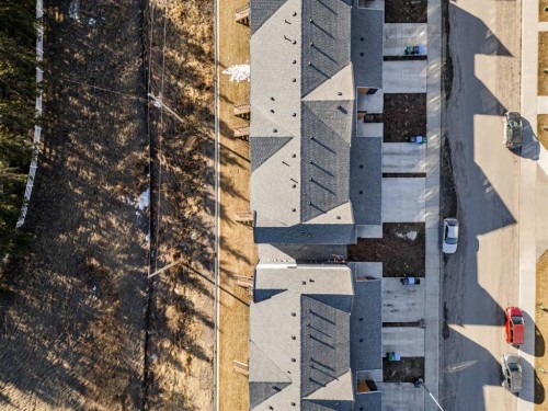 8531 21 Avenue Se, Calgary, AB - Outdoor