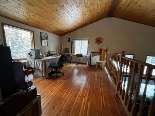 283096 Range Rd 51, Rural Rocky View County, AB - Indoor