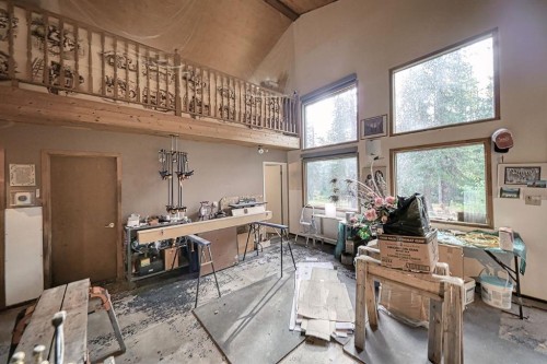 283096 Range Rd 51, Rural Rocky View County, AB - Indoor