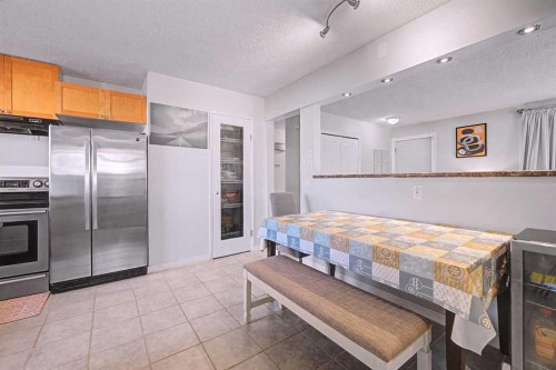 336 Penworth Way Se, Calgary, AB - Indoor Photo Showing Other Room