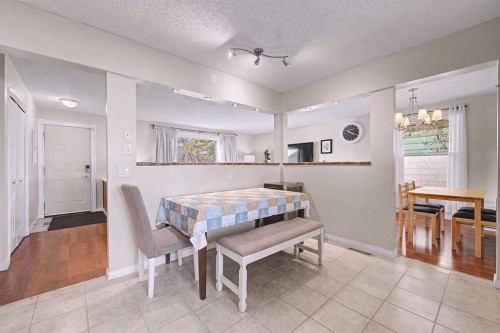 336 Penworth Way Se, Calgary, AB - Indoor Photo Showing Dining Room