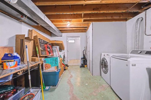 336 Penworth Way Se, Calgary, AB - Indoor Photo Showing Laundry Room