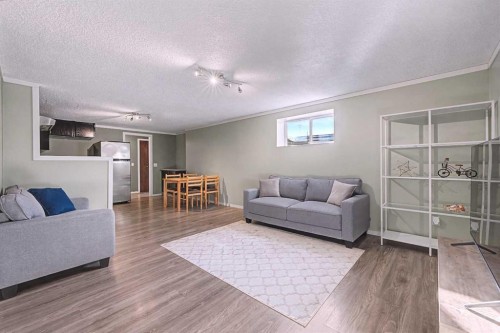 336 Penworth Way Se, Calgary, AB - Indoor Photo Showing Living Room