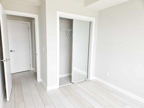 2413-111 Wolf Creek Drive Se, Calgary, AB - Indoor Photo Showing Other Room