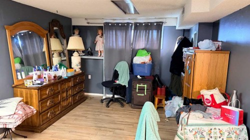 3802 44 Avenue Ne, Calgary, AB - Indoor