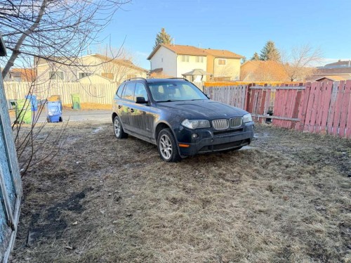 3802 44 Avenue Ne, Calgary, AB - Outdoor