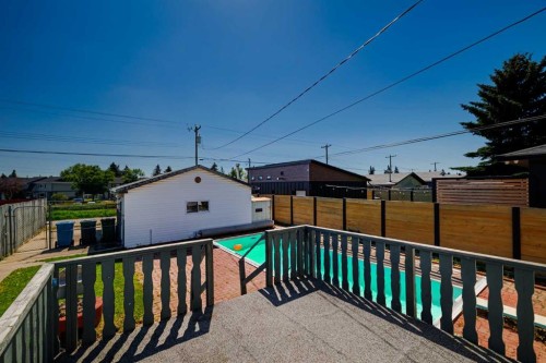 3236 Doverville Crescent Se, Calgary, AB - Outdoor