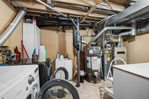 3236 Doverville Crescent Se, Calgary, AB - Indoor Photo Showing Laundry Room