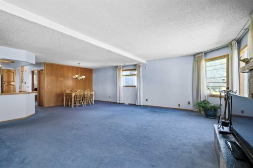 3236 Doverville Crescent Se, Calgary, AB - Indoor Photo Showing Other Room