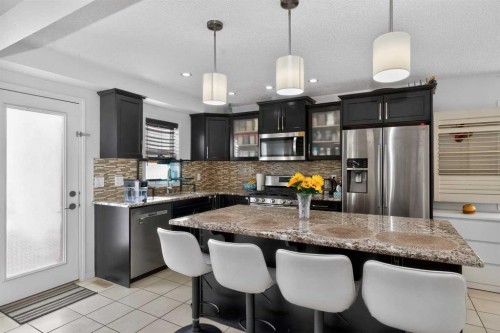 15 Cityscape Mews Ne, Calgary, AB - Indoor Photo Showing Kitchen With Upgraded Kitchen
