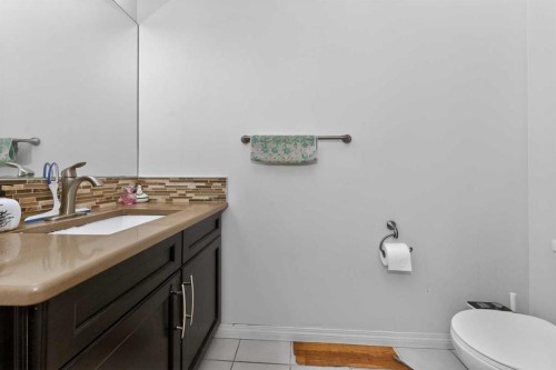 15 Cityscape Mews Ne, Calgary, AB - Indoor Photo Showing Bathroom