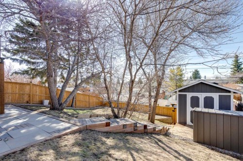 8111 Ranchview Drive Nw, Calgary, AB - Outdoor