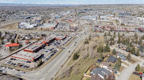 8111 Ranchview Drive Nw, Calgary, AB - Outdoor With View