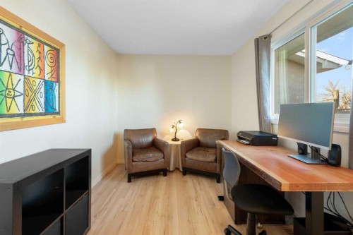 308 Hunterbrook Place Nw, Calgary, AB - Indoor Photo Showing Office