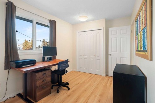 308 Hunterbrook Place Nw, Calgary, AB - Indoor Photo Showing Office