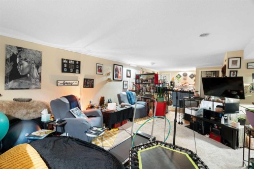 308 Hunterbrook Place Nw, Calgary, AB - Indoor