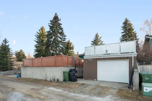 308 Hunterbrook Place Nw, Calgary, AB - Outdoor