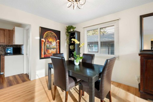 308 Hunterbrook Place Nw, Calgary, AB - Indoor Photo Showing Dining Room