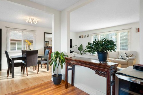 308 Hunterbrook Place Nw, Calgary, AB - Indoor