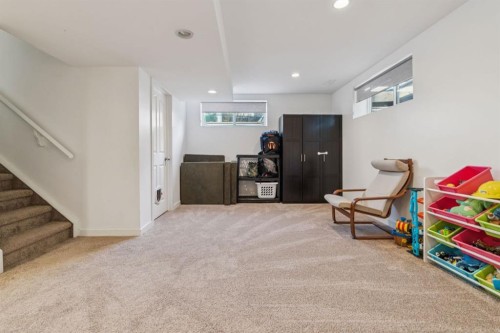 104 Bow Ridge Crescent, Cochrane, AB - Indoor