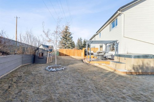104 Bow Ridge Crescent, Cochrane, AB - Outdoor