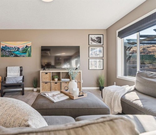 104 Bow Ridge Crescent, Cochrane, AB - Indoor Photo Showing Living Room