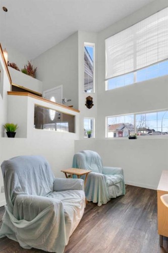 8035 Laguna Way Ne, Calgary, AB - Indoor