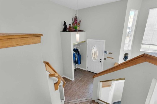 8035 Laguna Way Ne, Calgary, AB - Indoor Photo Showing Other Room