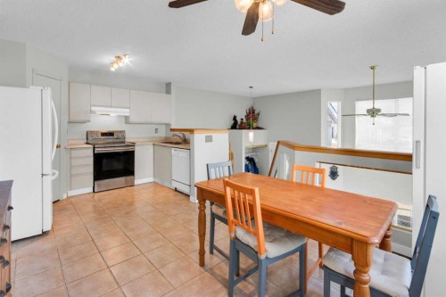 8035 Laguna Way Ne, Calgary, AB - Indoor