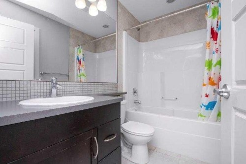 226 Redstone Drive Ne, Calgary, AB - Indoor Photo Showing Bathroom