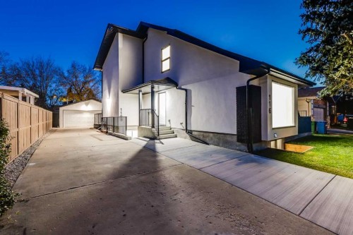 116 Deer Run Close Se, Calgary, AB - Outdoor With Exterior