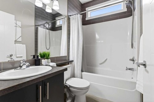 404 Redstone View Ne, Calgary, AB - Indoor Photo Showing Bathroom