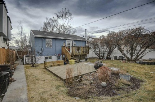 614 22 Avenue Ne, Calgary, AB - Outdoor