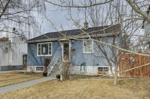 614 22 Avenue Ne, Calgary, AB - Outdoor