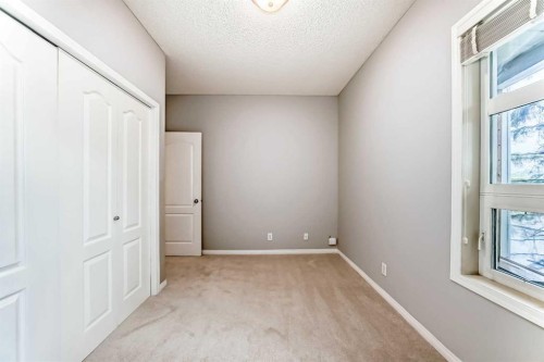 225-333 Riverfront Avenue Se, Calgary, AB - Indoor Photo Showing Other Room