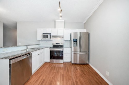 225-333 Riverfront Avenue Se, Calgary, AB - Indoor Photo Showing Kitchen With Upgraded Kitchen
