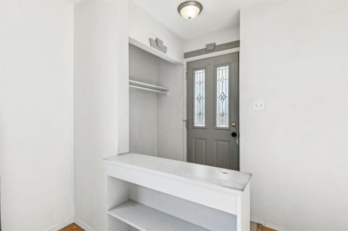 3640 Dover Ridge Drive Se, Calgary, AB - Indoor Photo Showing Other Room