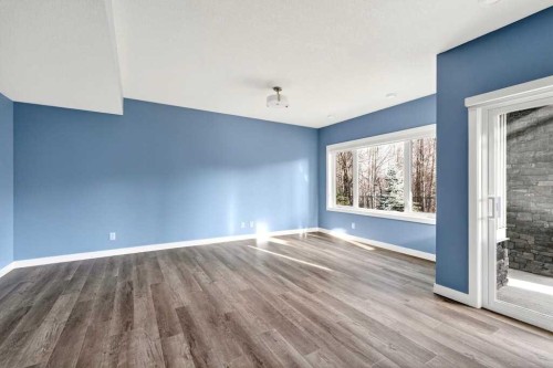 168 Crestridge Common Sw, Calgary, AB - Indoor Photo Showing Other Room