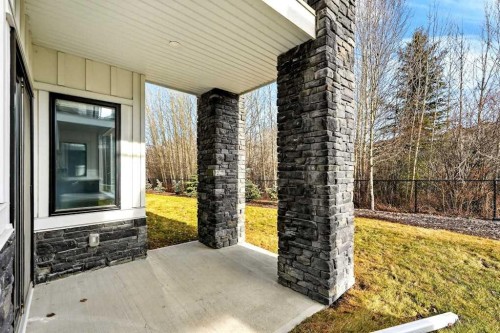168 Crestridge Common Sw, Calgary, AB - Outdoor