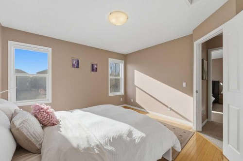 178 Kincora View Nw, Calgary, AB - Indoor Photo Showing Bedroom