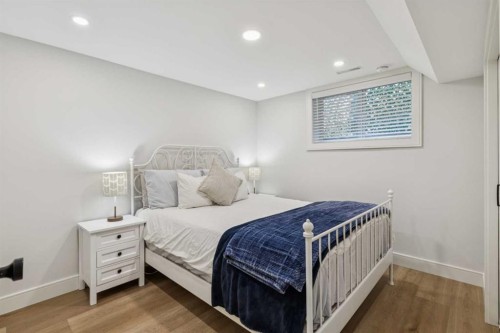 412 Athlone Road Se, Calgary, AB - Indoor Photo Showing Bedroom